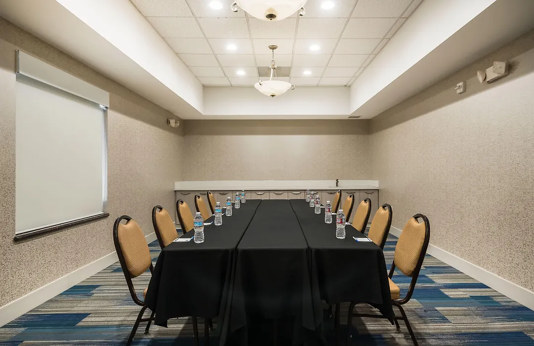 Holiday Inn Express Ontario By Ihg-1